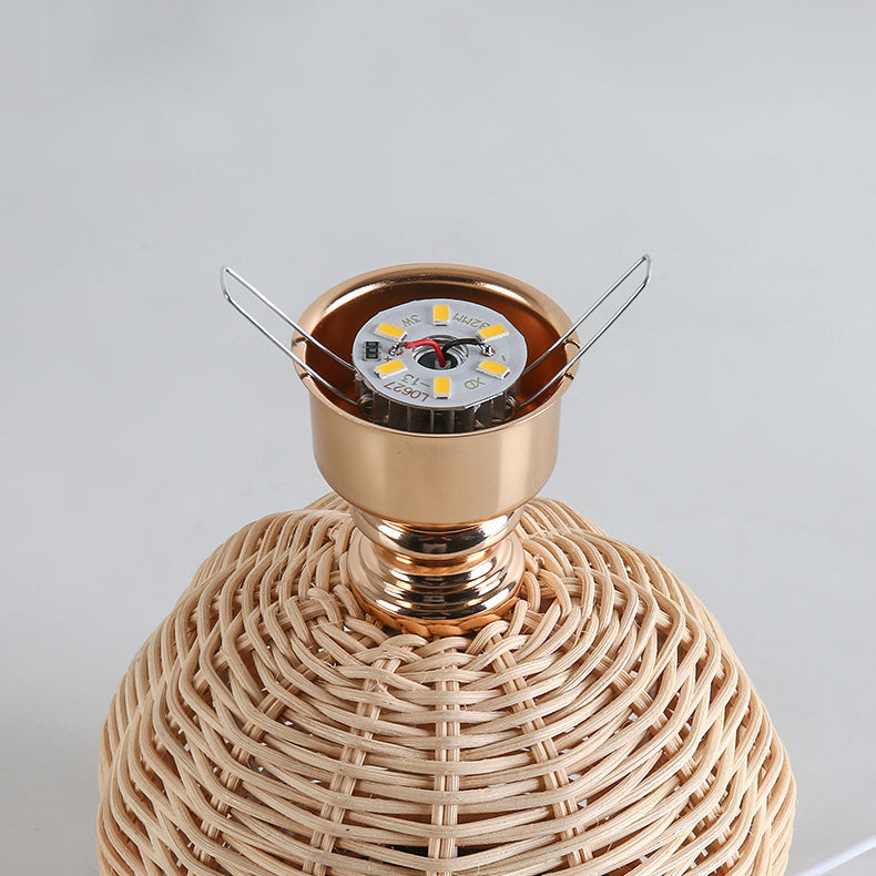 Noordse Rattan Vouwstof Kegelvorm LED Tafel lamp 1-Lamp