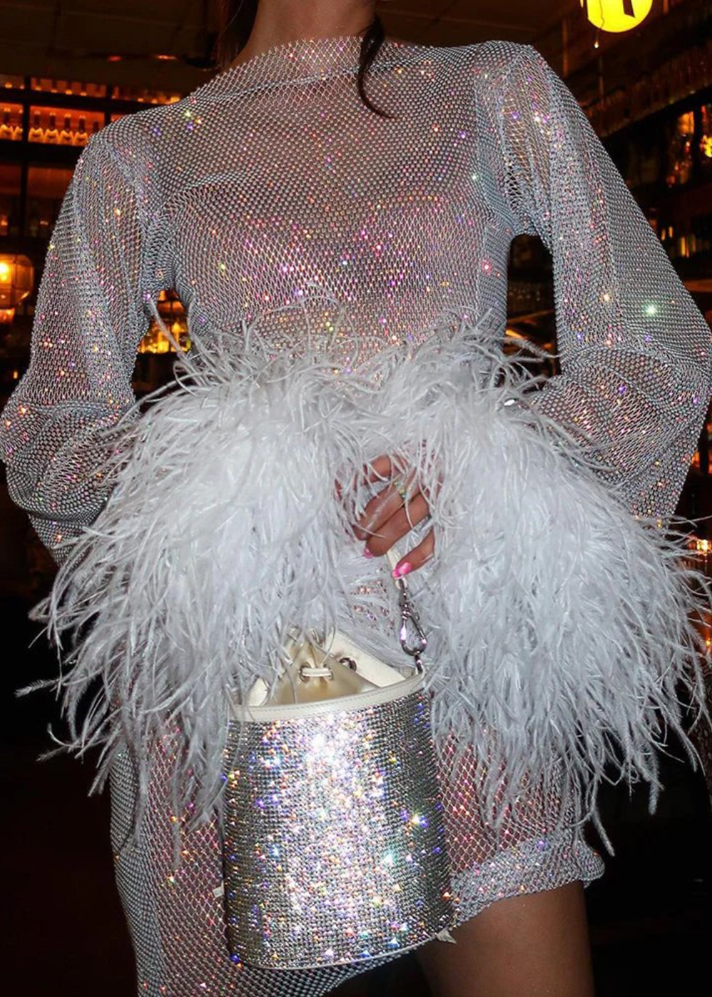 ODESSA | Metallic Minidress met Transparante Mouwen en Veren