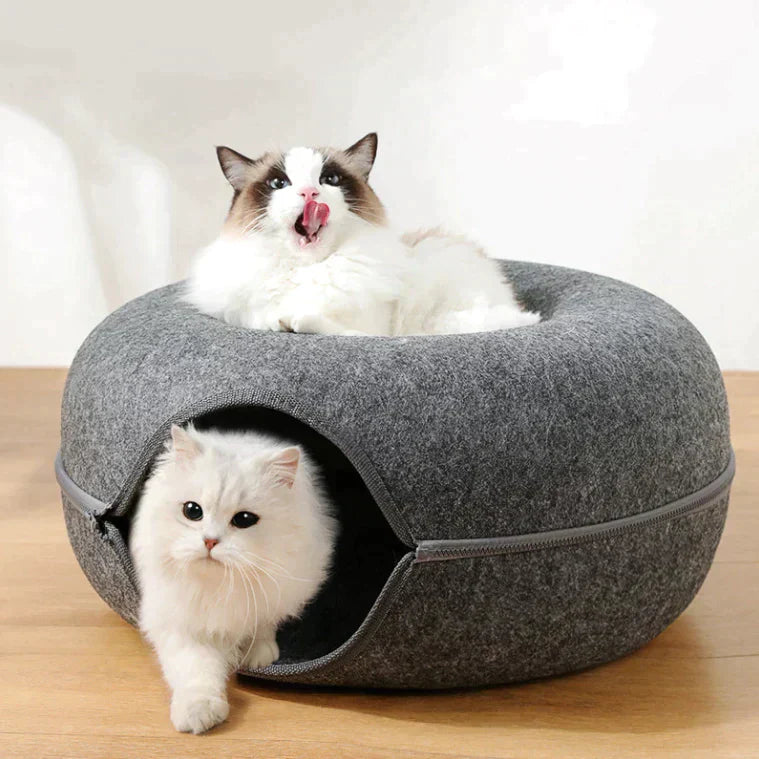 Gezellige Donut Kattenbed – Pluche Materiaal, Antislip Onderkant, 20-Inch Diameter, Ideaal voor Ontspanning en Spel