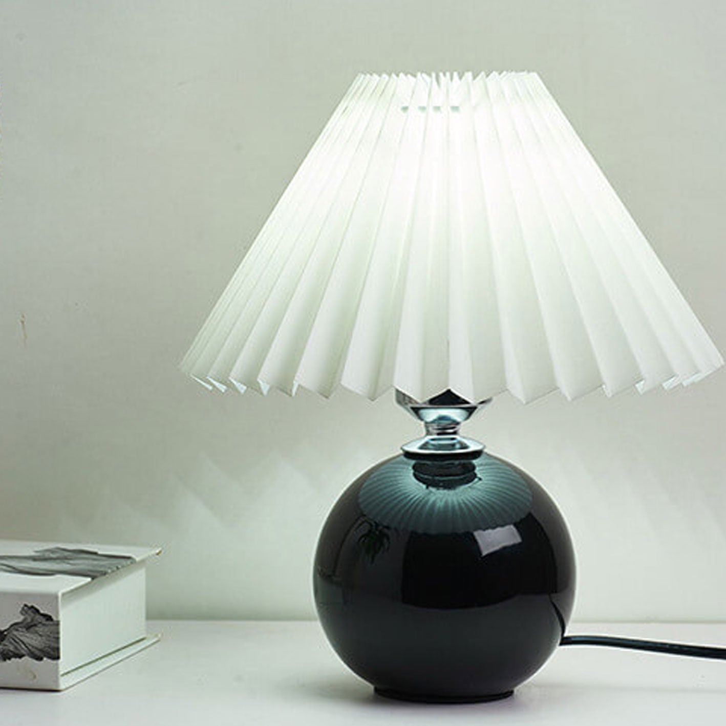 Nordic Ceramic Pleated Table Light | 1-Lamp
