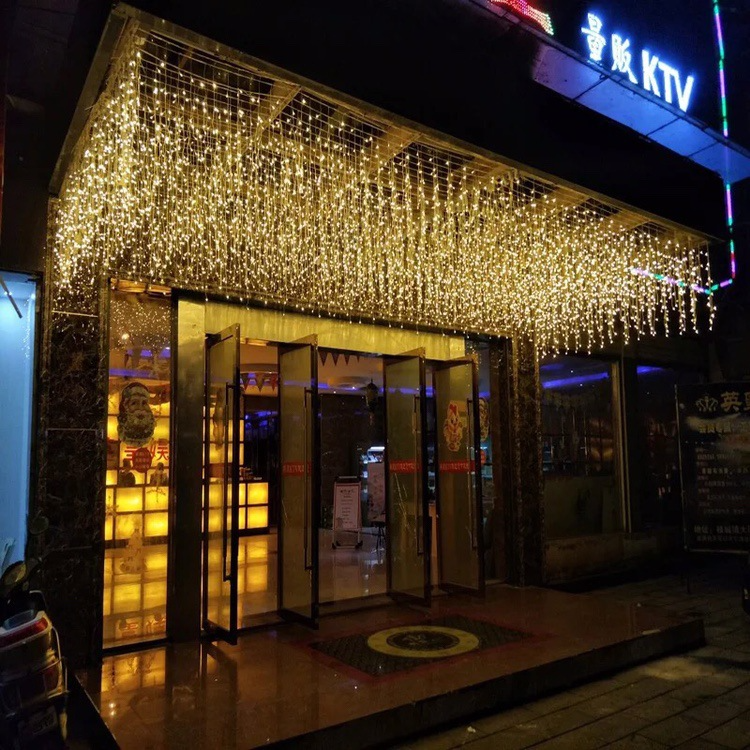 LED Kerstverlichting met IJspegels en Sterrenhemel – Lichtgordijn voor Buiten