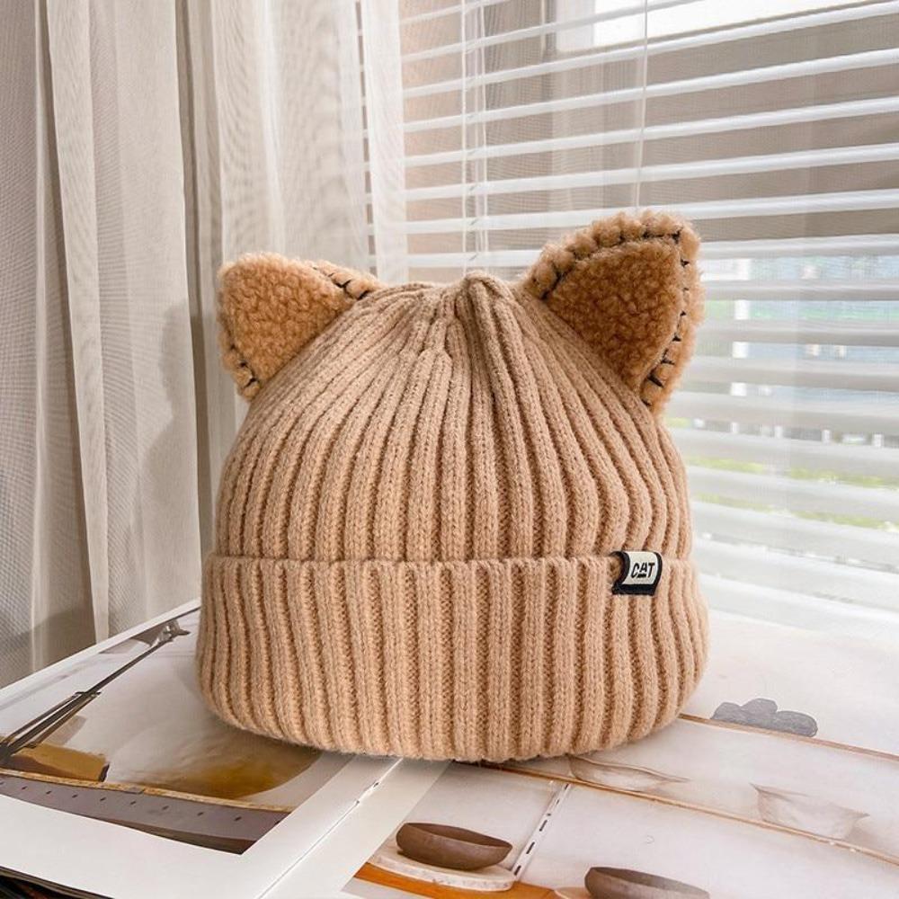 Kattenoor Wintermuts CosyCharm – Zachte gebreide muts voor dames met speelse uitstraling