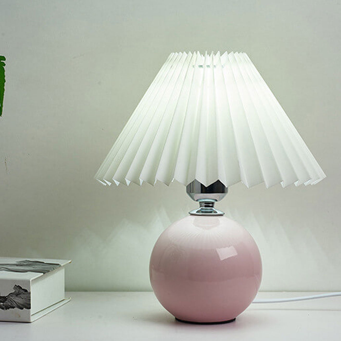 Nordic Ceramic Pleated Table Light | 1-Lamp
