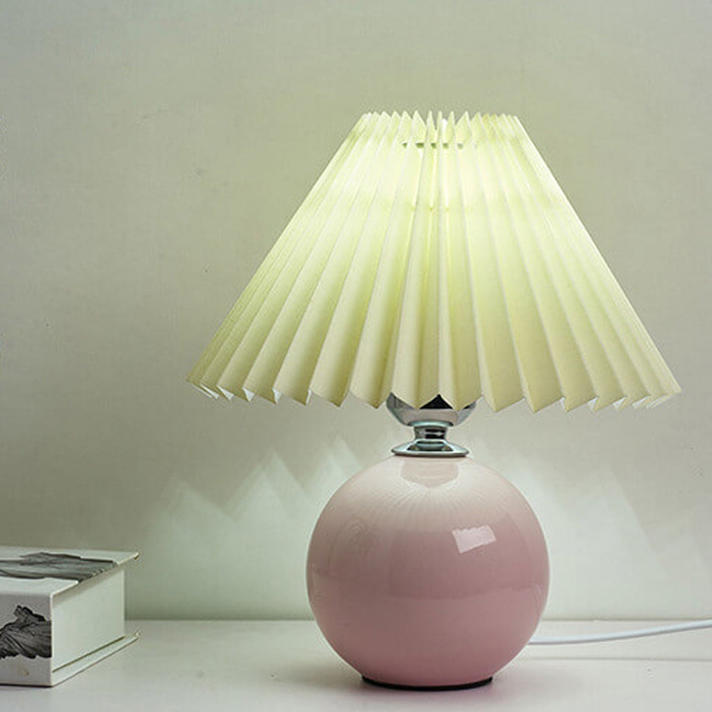 Nordic Ceramic Pleated Table Light | 1-Lamp