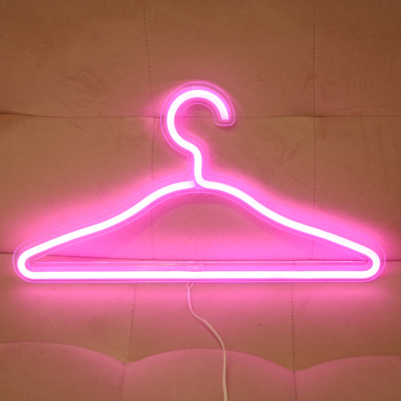 LichtHanger LED Kledinghanger – Oplaadbare Verlichte Hanger met Luxe Neonlicht