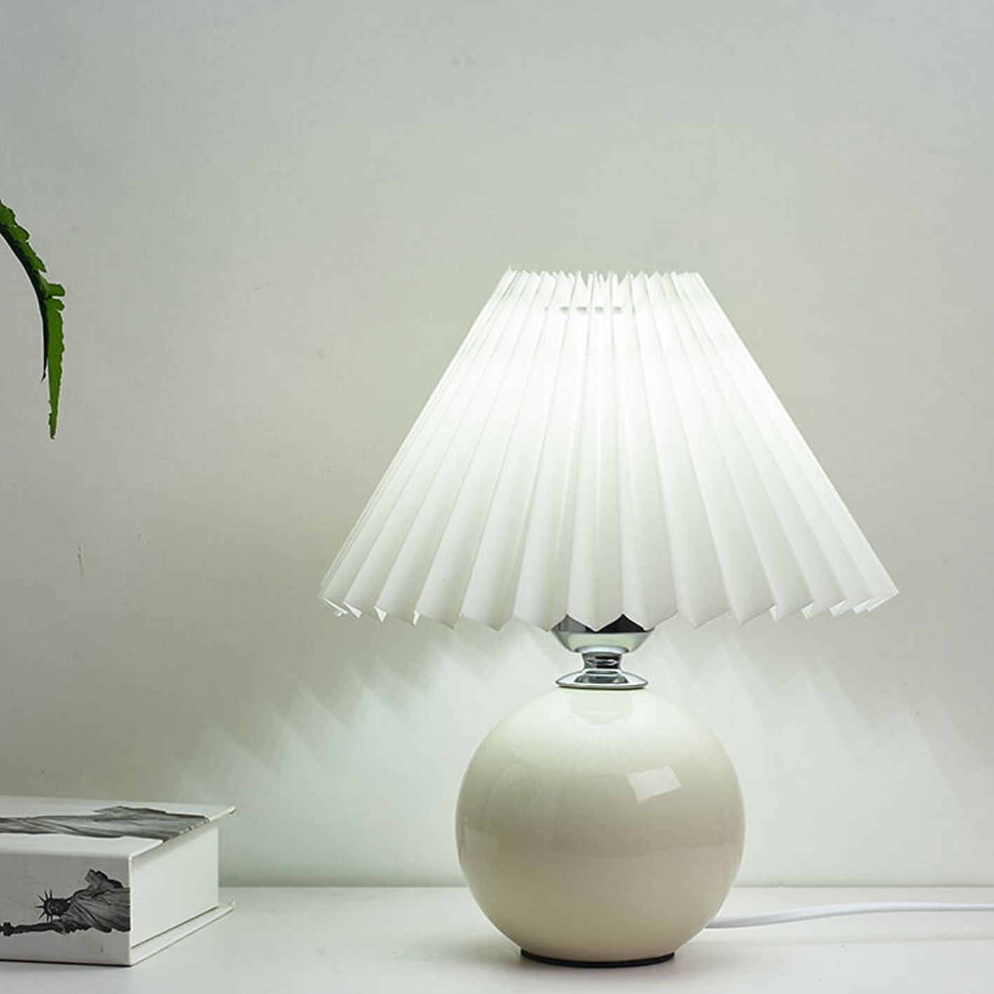 Nordic Ceramic Pleated Table Light | 1-Lamp