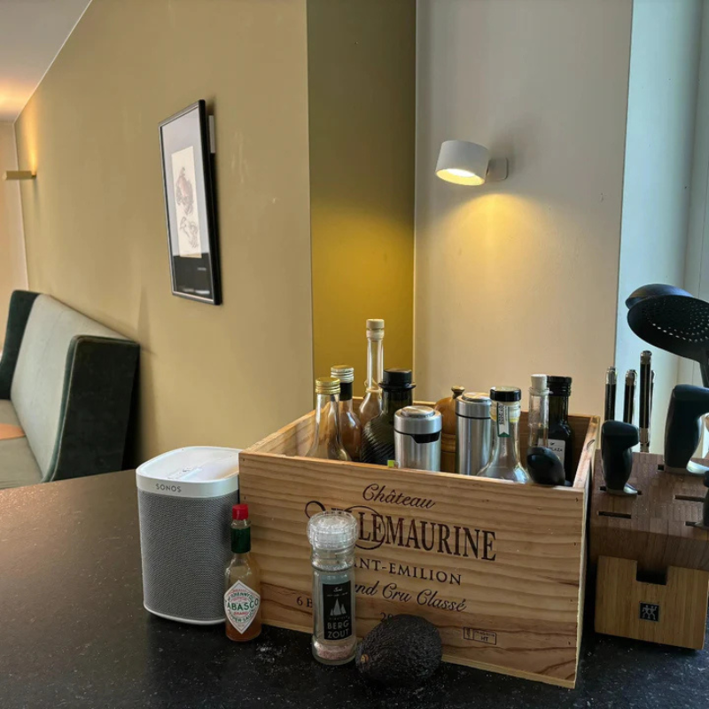 LuxeLumen Draadloze Dimbare LED Wandlamp | 360° draaibaar voor optimale verlichtingservaring