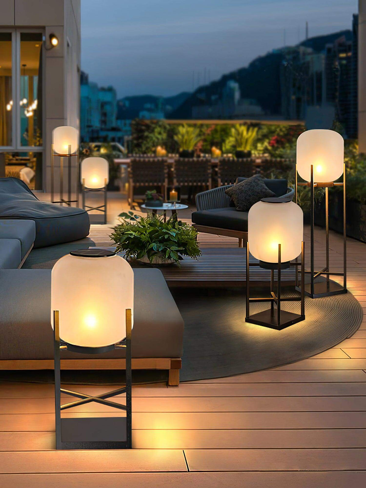 Solar Vloerlamp voor Buiten – Duurzame Sfeerverlichting voor Tuin en Terras