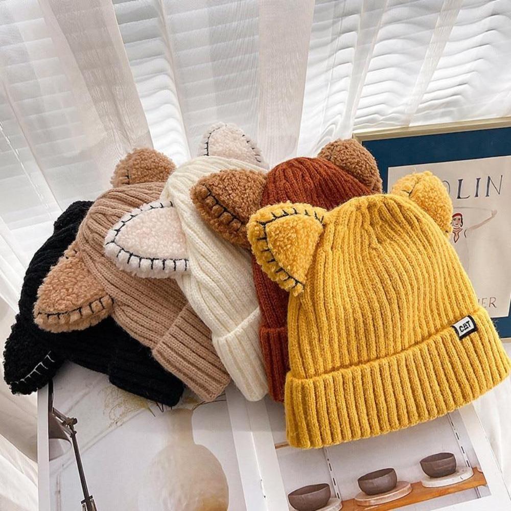 Kattenoor Wintermuts CosyCharm – Zachte gebreide muts voor dames met speelse uitstraling