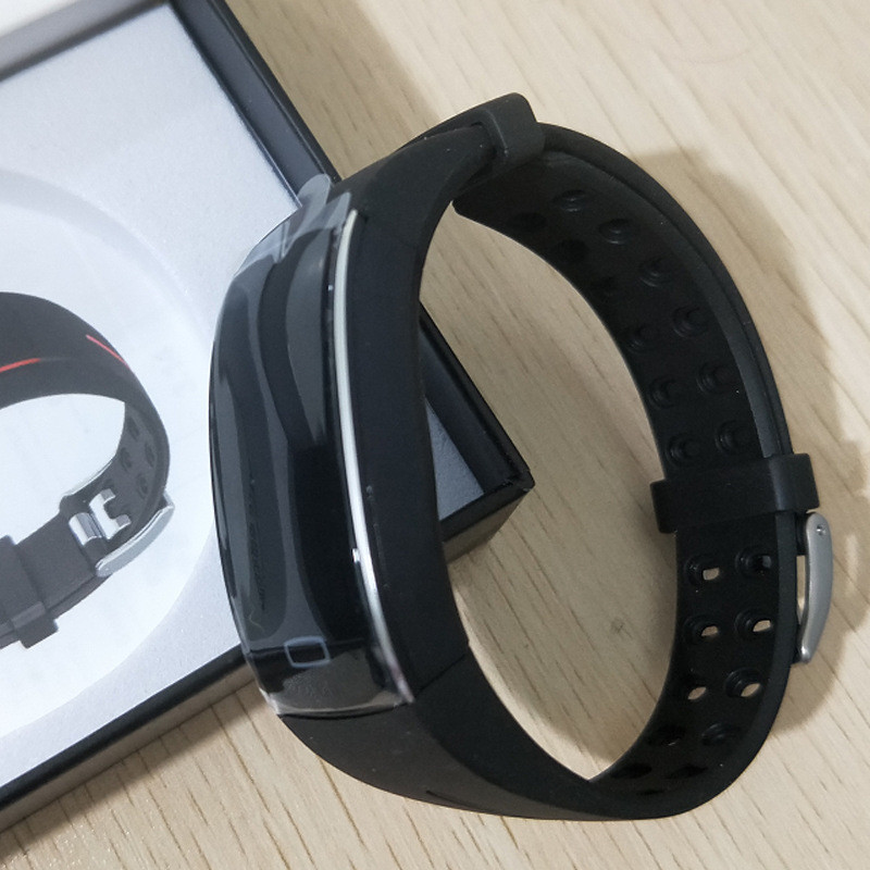 SmartFit™ Compacte Bluetooth Smartwatch – Hartslag- & Bloeddrukmeting voor uw actieve leven
