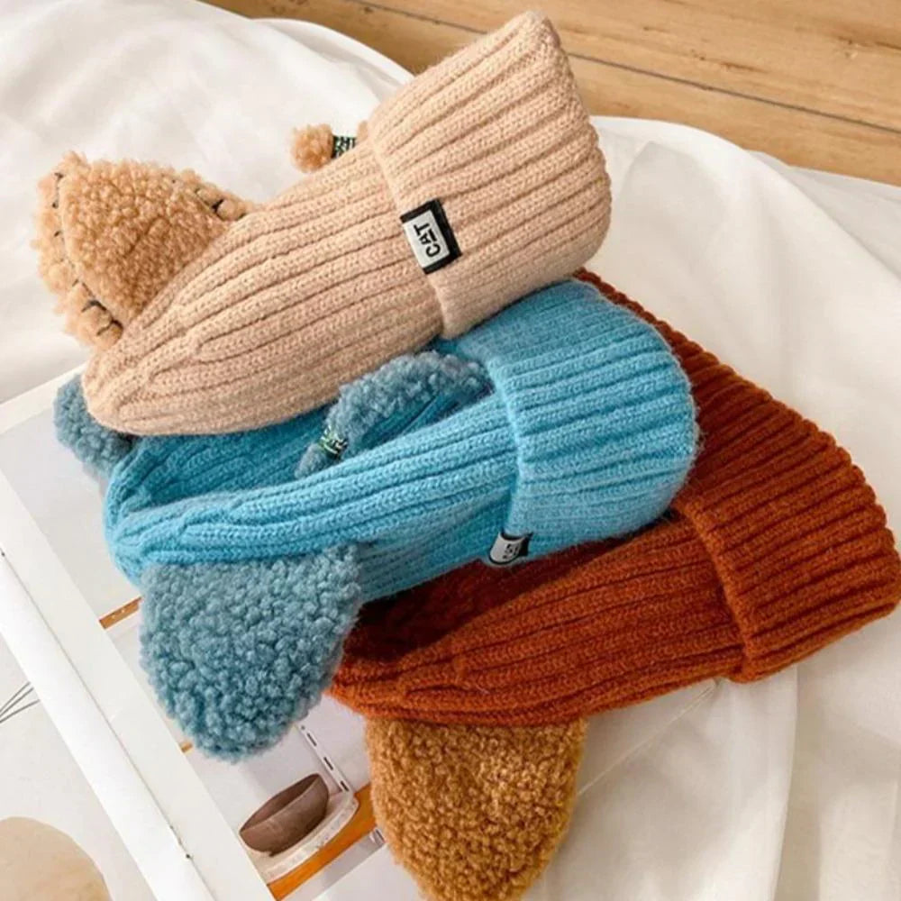 Kattenoor Wintermuts CosyCharm – Zachte gebreide muts voor dames met speelse uitstraling