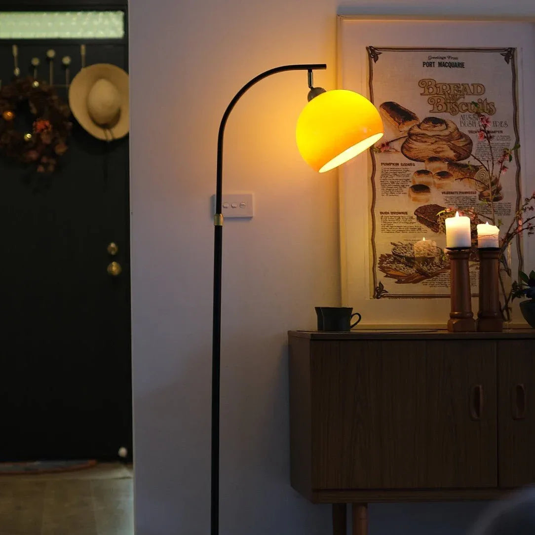 Bauhaus Arc Vloerlamp met Glazen Lampenkap – Minimalistische Designlamp