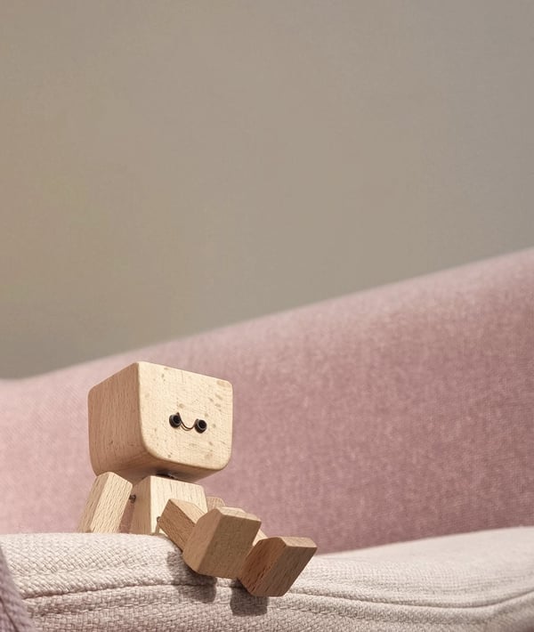 Houten Decoratie Figuur met Beweegbare Wipfunctie en Verwisselbare Gezichten