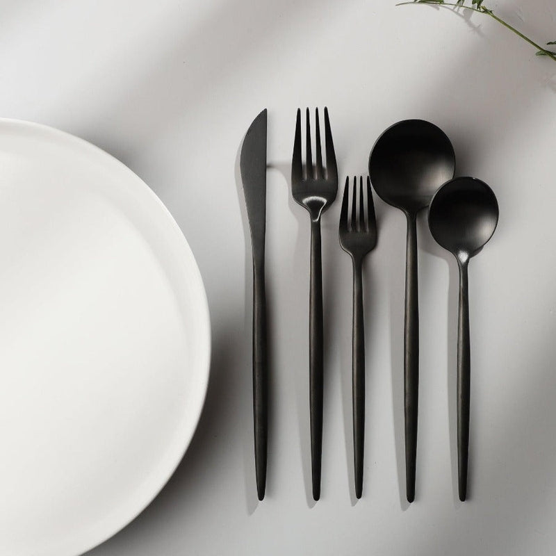 Minimalistisch bestek van roestvrij staal – Elegant in eenvoudig design