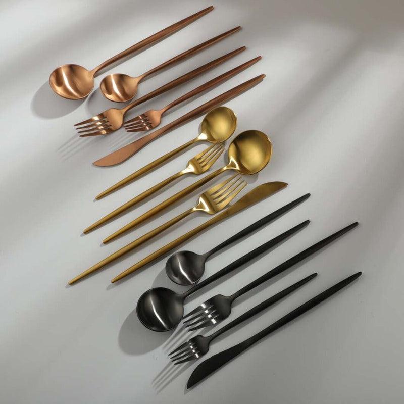 Minimalistisch bestek van roestvrij staal – Elegant in eenvoudig design