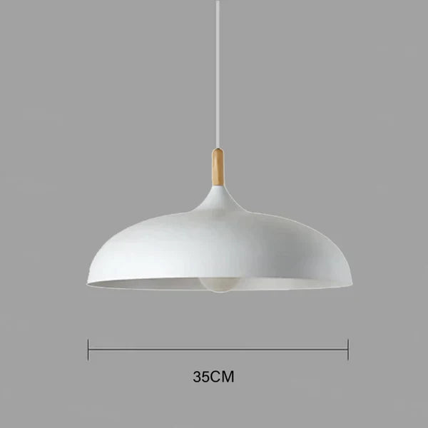 Plafondlamp van Noorse eik