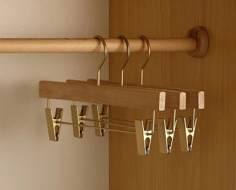 Set van 2 Premium Kamferhout Kledinghangers met Brede Schouders voor Kledingorganisatie
