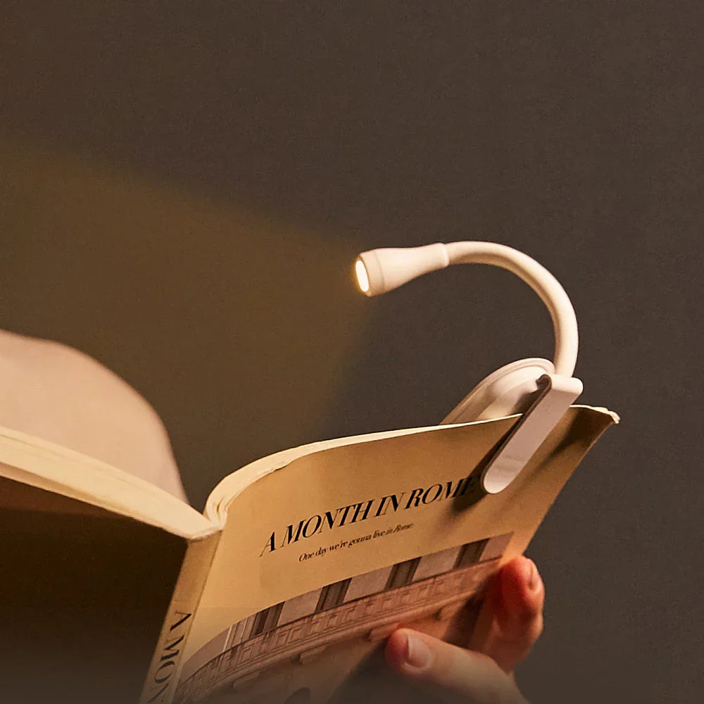 GlowLeaf – Clip-on Mini-Leeslamp met USB-oplading en 360° Rotatie voor Nachtelijk Lezen