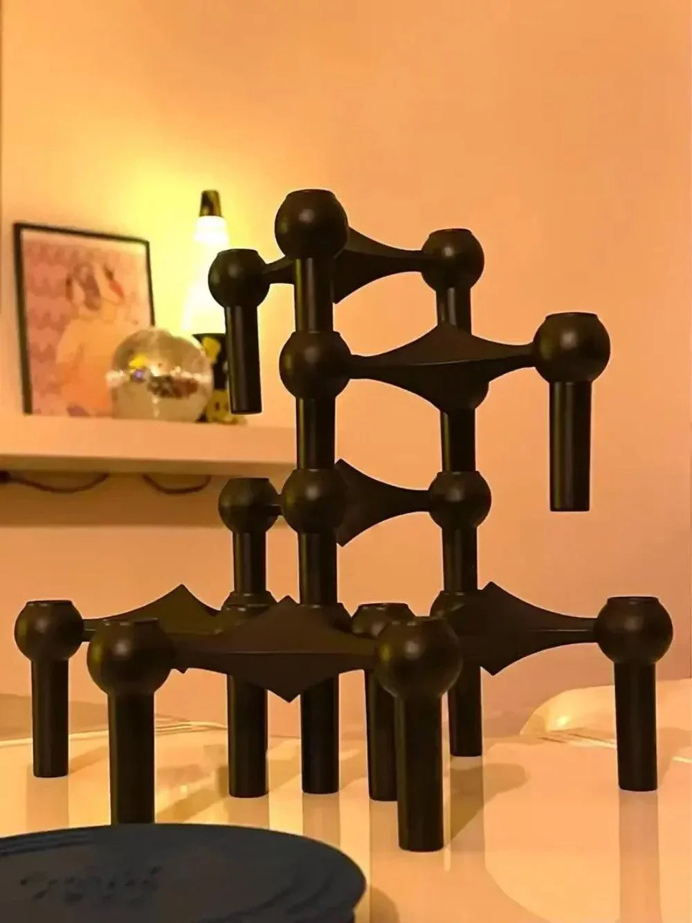 Modulaire moleculaire metalen kaarsenhouder