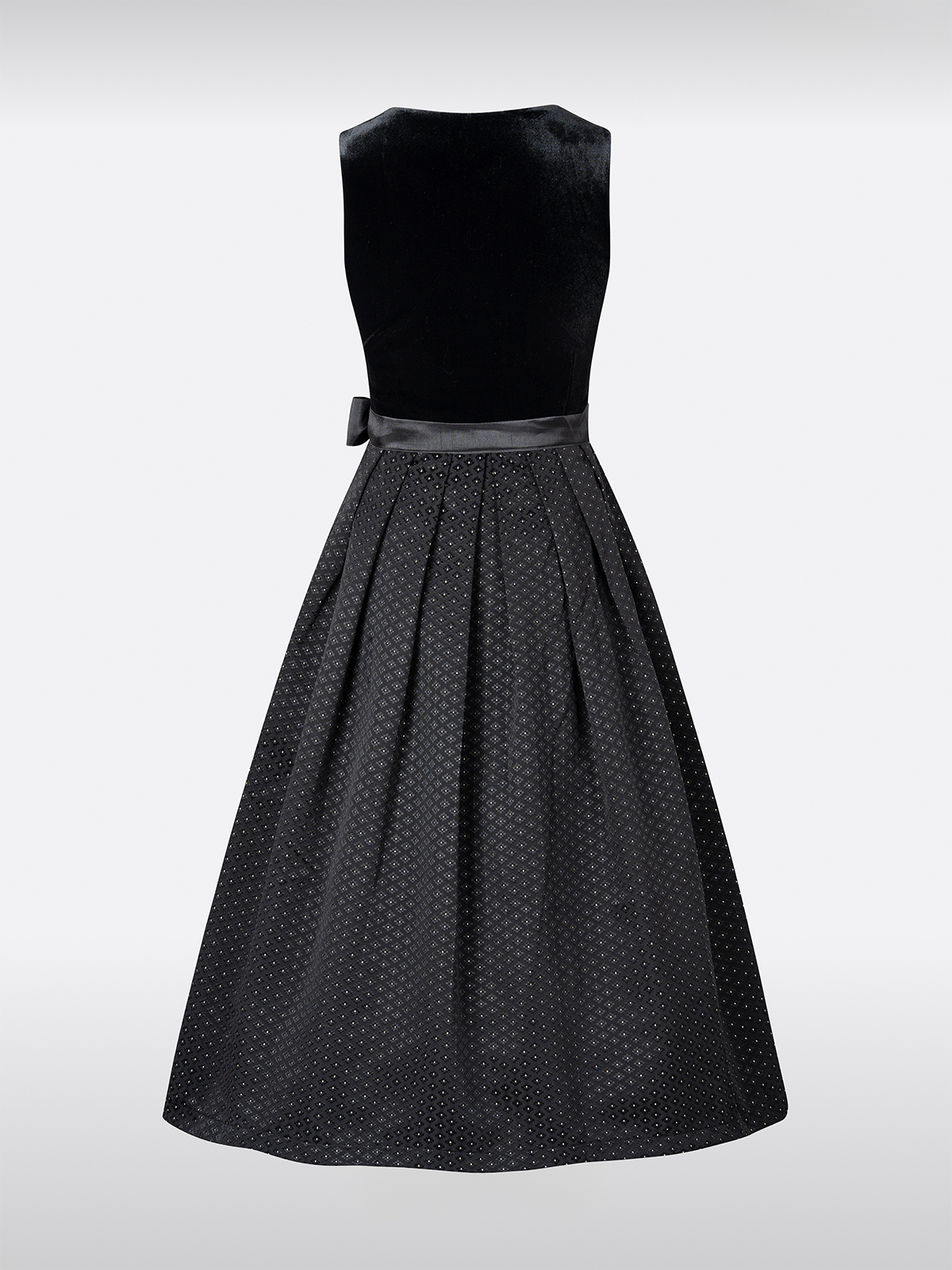 Zwarte Samt Dirndl met Rechte Halslijn