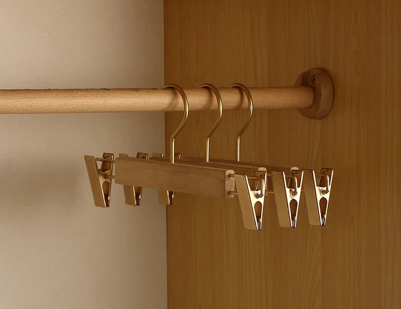Set van 2 Premium Kamferhout Kledinghangers met Brede Schouders voor Kledingorganisatie