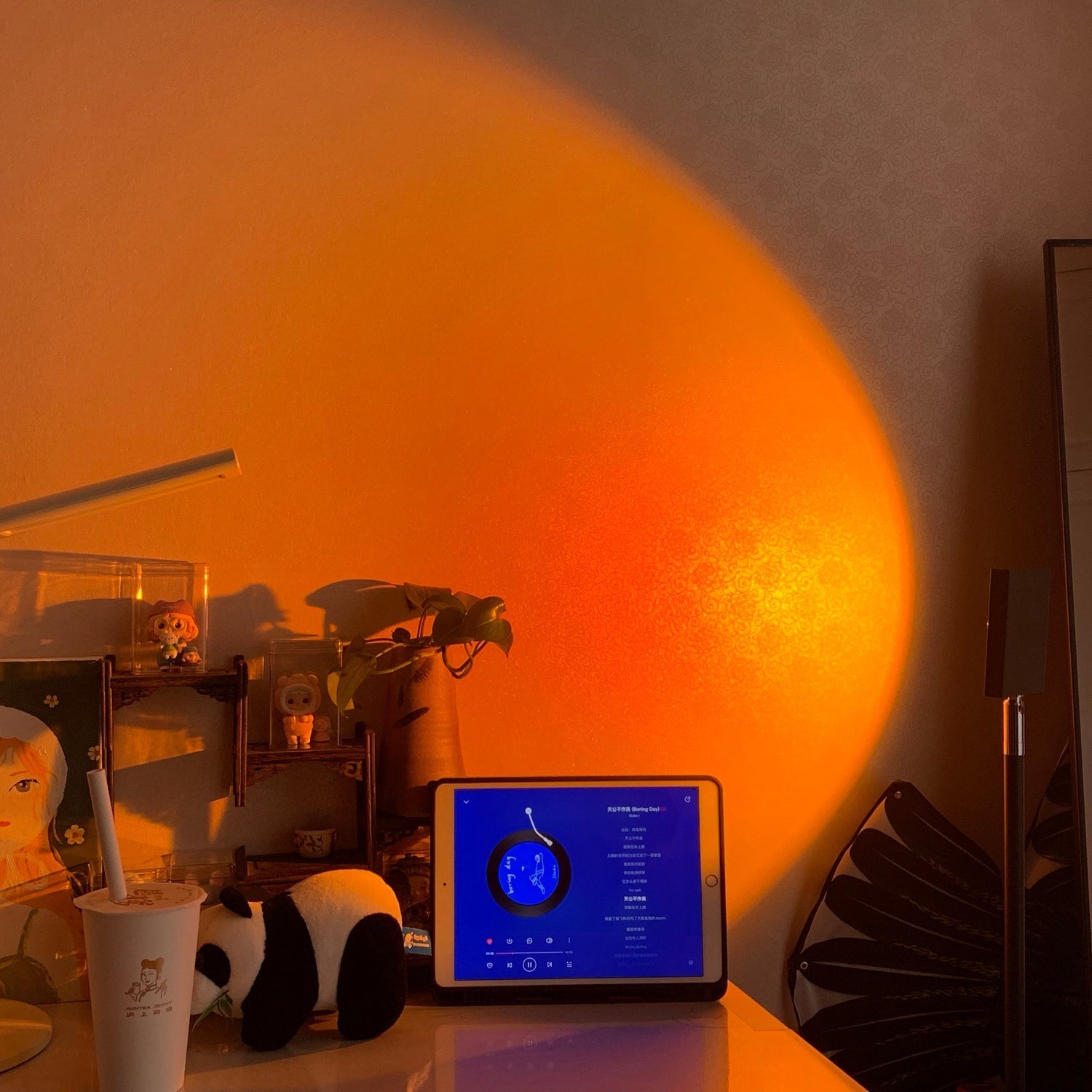 Frendorf | LED Kleurenprojector Vloerlamp | Minimalistisch Halo Licht Effect