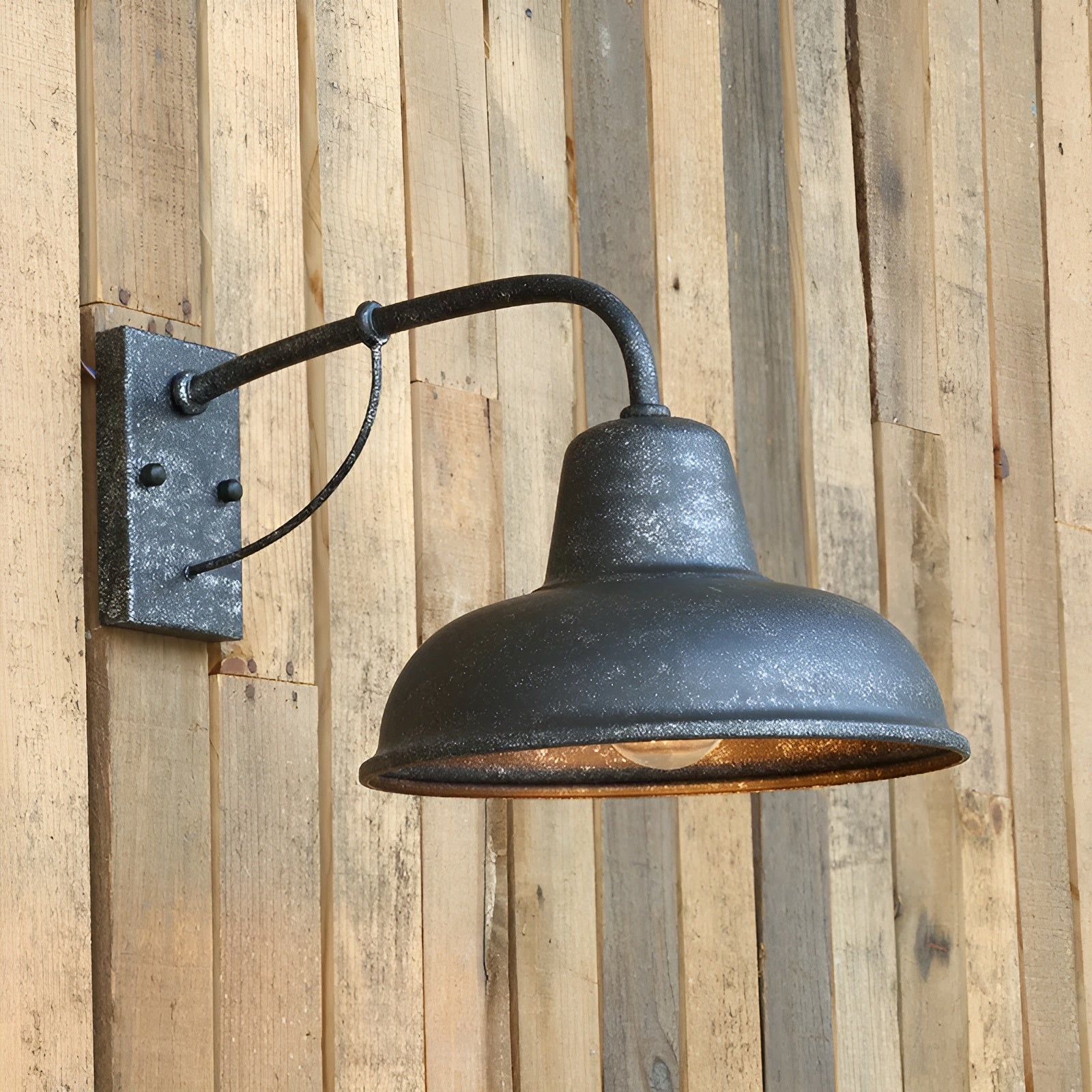 Rustieke ijzeren wandlamp - Vintage buitenverlichting