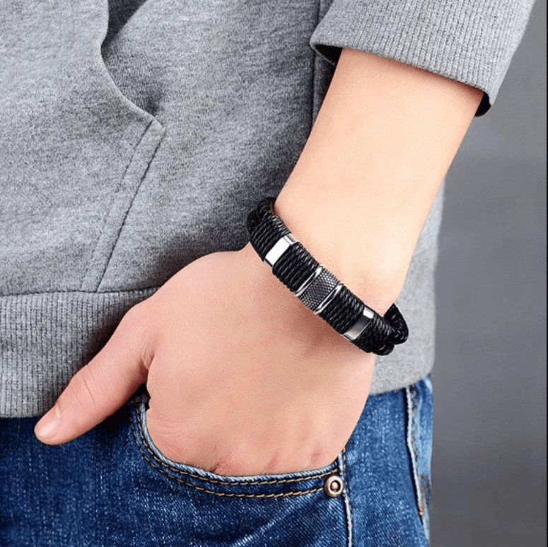 Armband in gevlochten leerstijl