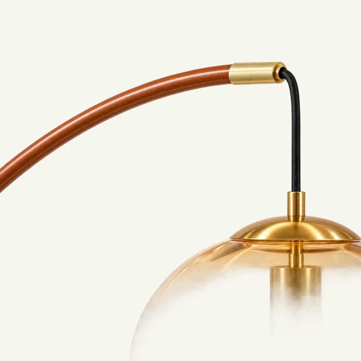 Moderne Glazen Vloerlamp – Elegante Designverlichting met Glazen Lampenkap