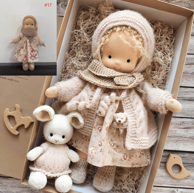 Handgemaakte Winter-Waldorf Knuffelpop - Poppi