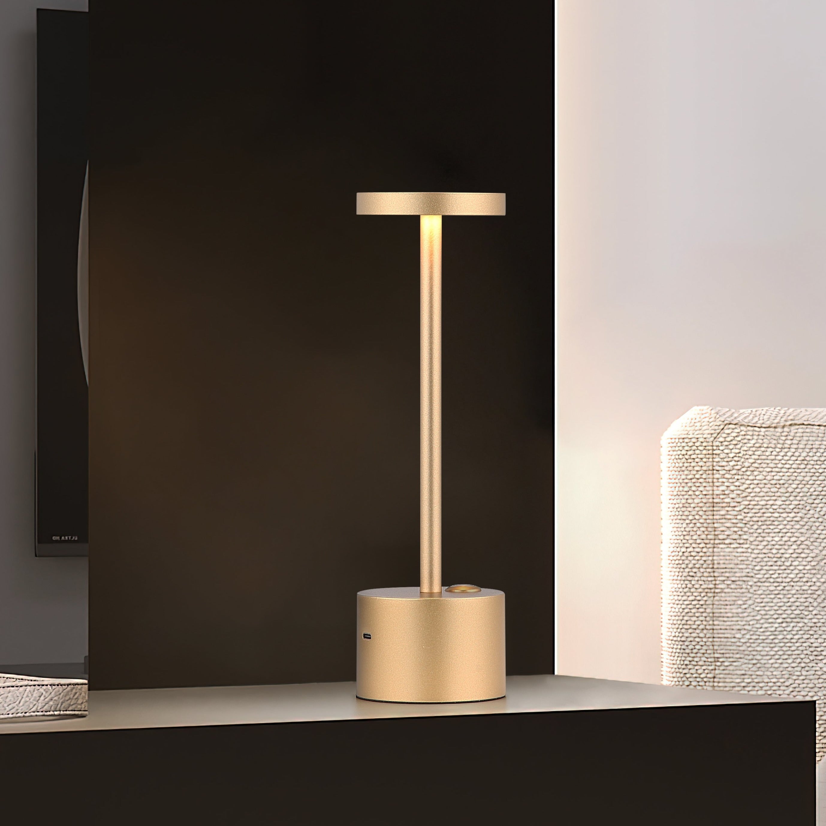 Bologna Mini LED Draadloze Tafellamp Messing