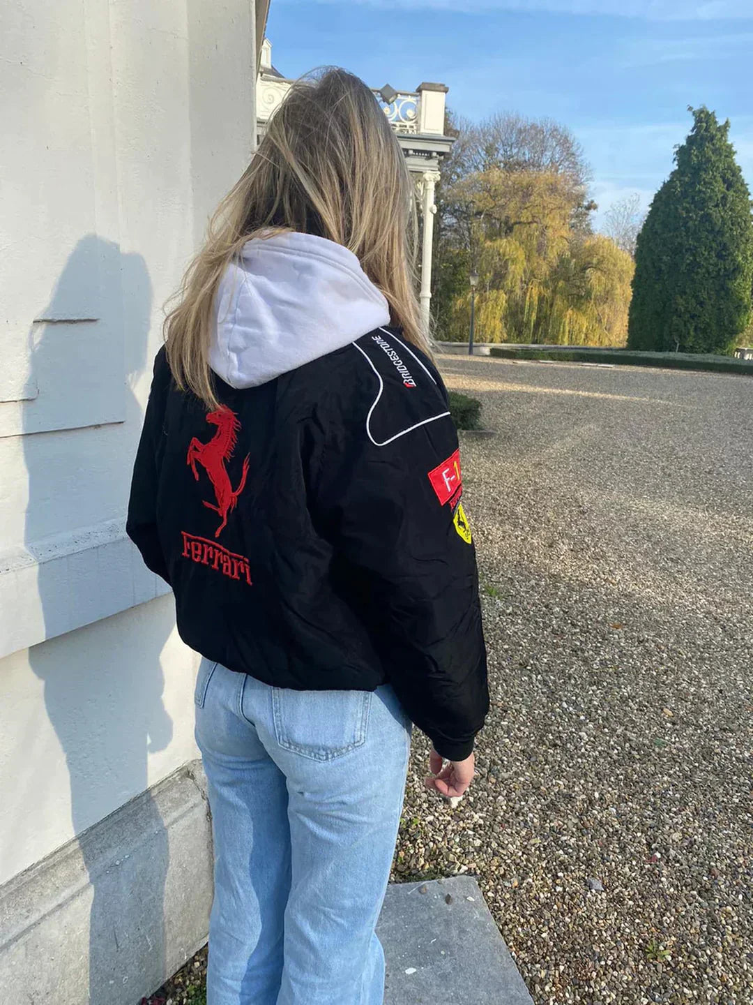 Vintage Ferrari Racer Jack met Sportieve Stijl en Duurzame Materialen Unisex