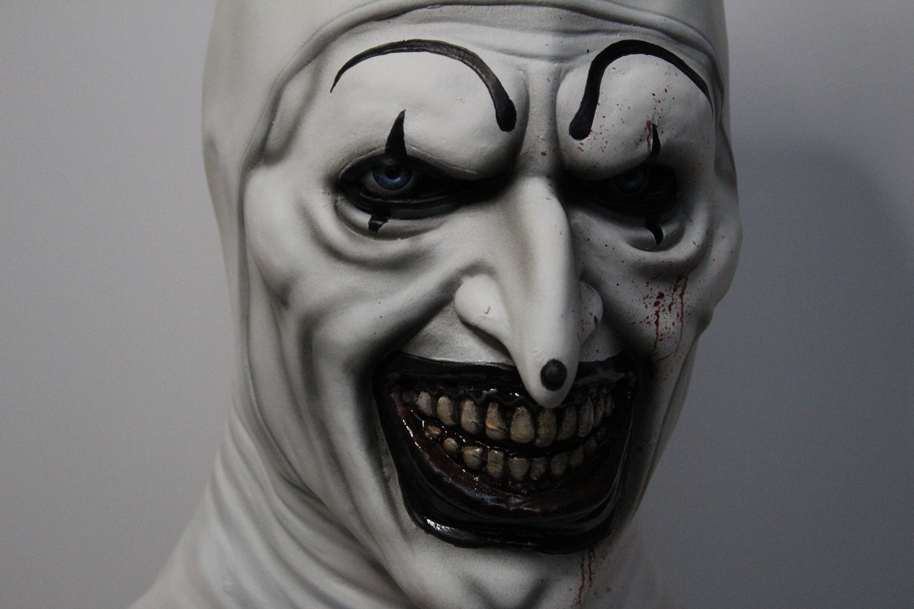 Premium Clown Masker