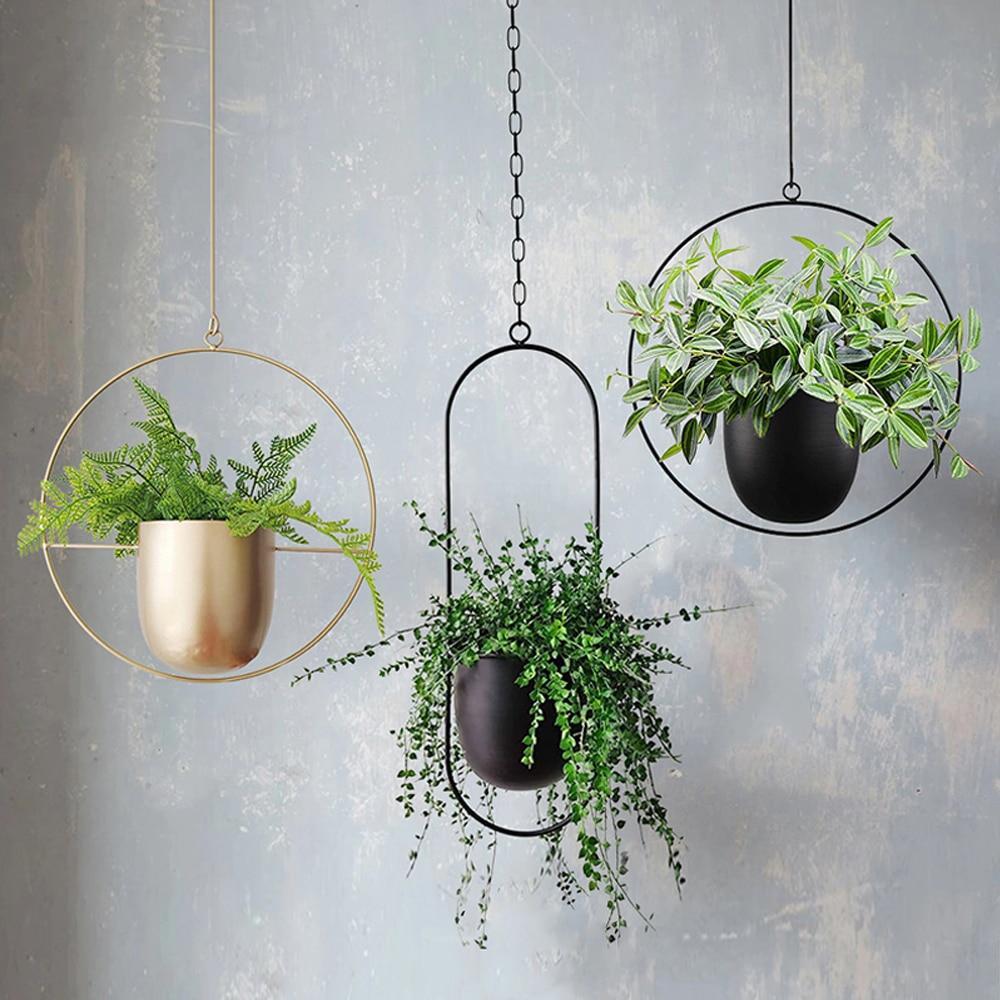 FloraFrame – Elegante metalen plantenhouder voor muur of plafond